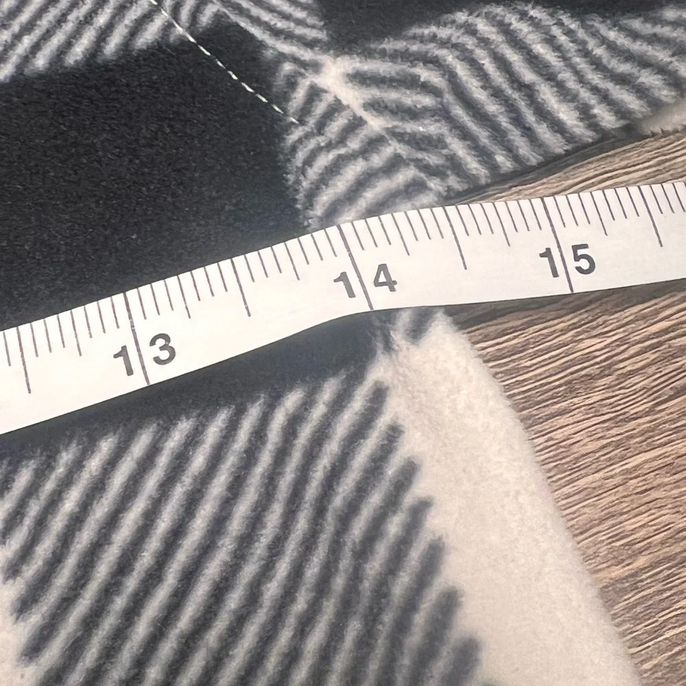 Children’s Place‎ Black and White Flannel 3T